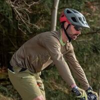 GENIUS BIKE SHORTS for men olive/black
