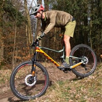 Set ARMAGEDON + GENIUS BIKE SHORTS green